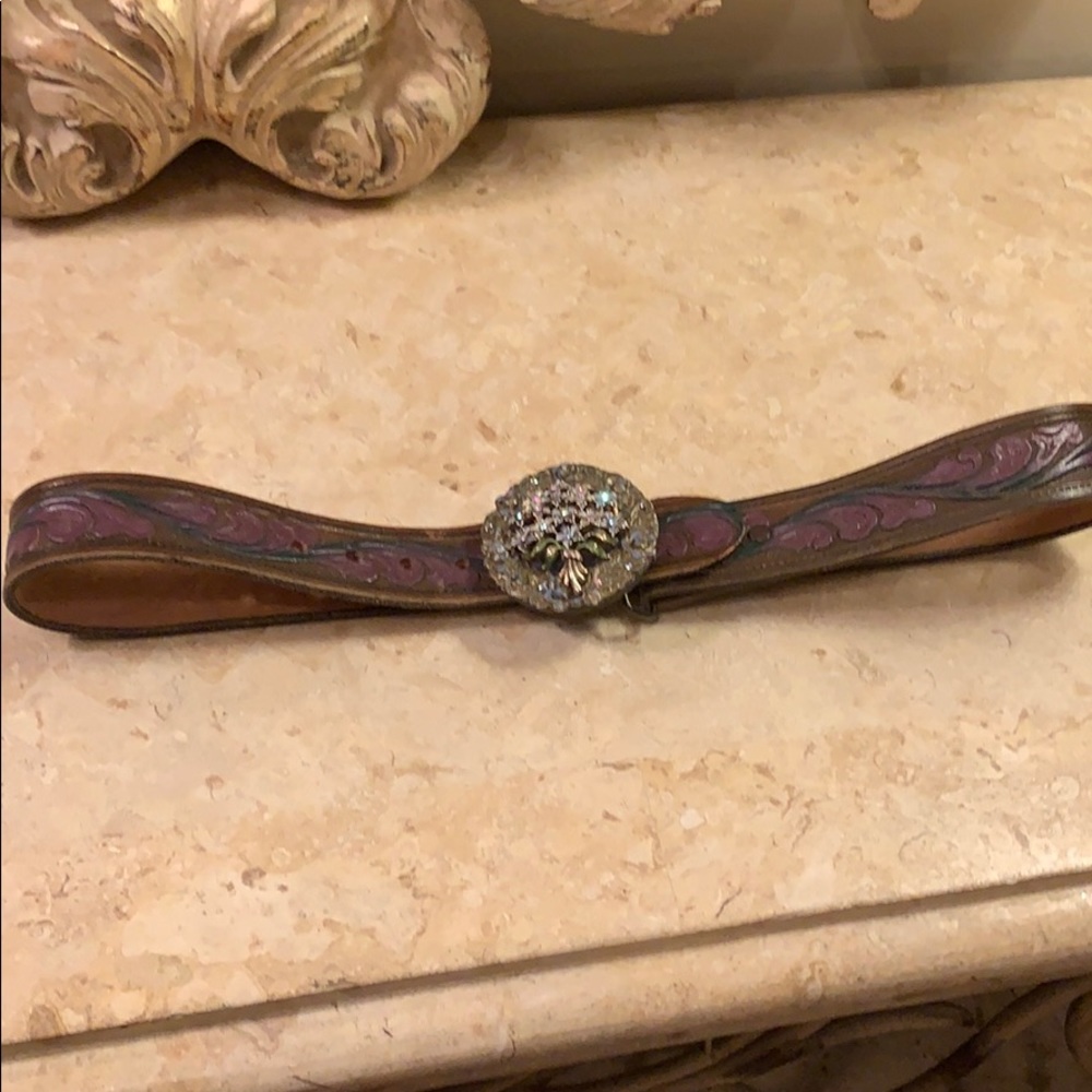 Gorgeous Beth Frank belt with flower accent buckle